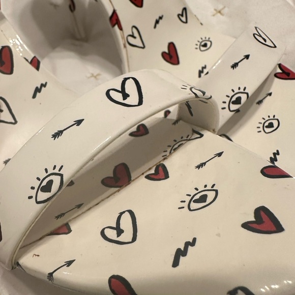 NEVER WORN- Cute heart heels from Aldo - Picture 8 of 9